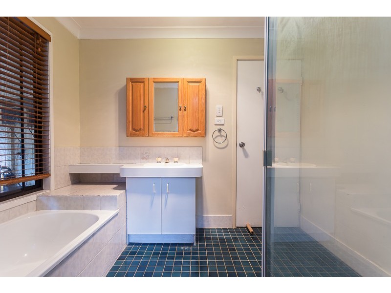 62 Trulson Drive, Crestmead QLD 4132