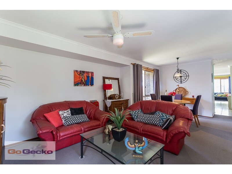 5 Bron Court, Loganlea QLD 4131