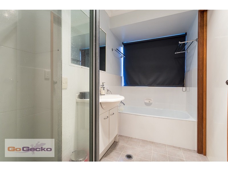 5 Bron Court, Loganlea QLD 4131