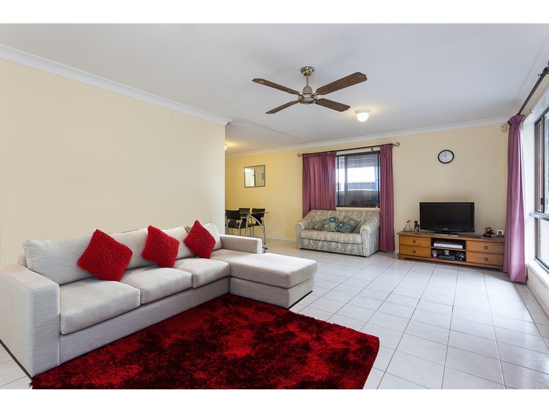 62 Trulson Drive, Crestmead QLD 4132