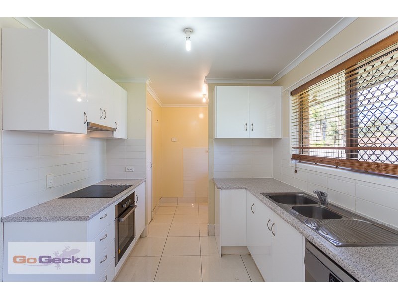 10 Shiraz Court, Kingston QLD 4114