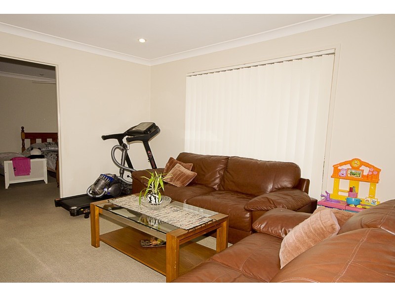 2 Lucy Street, Marsden QLD 4132