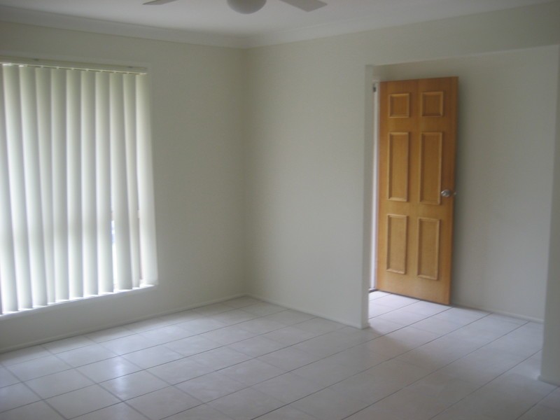 18 Jessie Crescent, Bethania QLD 4205