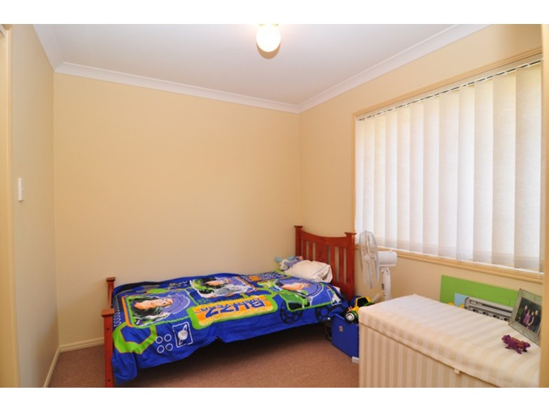 12 Paddies Crescent, Crestmead QLD 4132