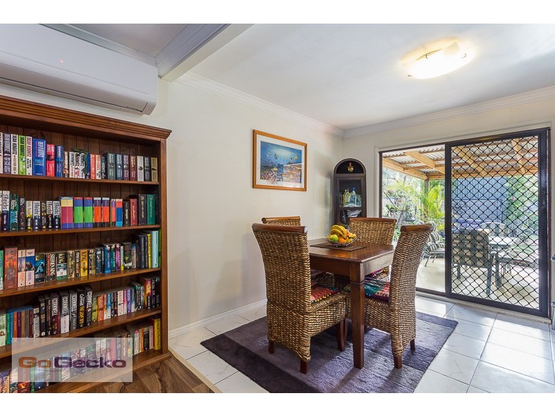 8 Stewart Street, Marsden QLD 4132