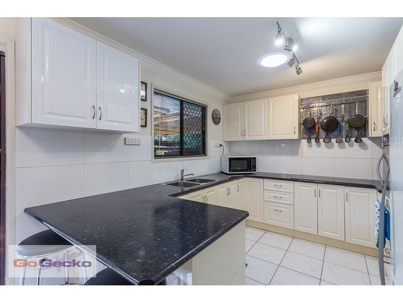 8 Stewart Street, Marsden QLD 4132
