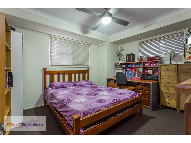 8 Stewart Street, Marsden QLD 4132