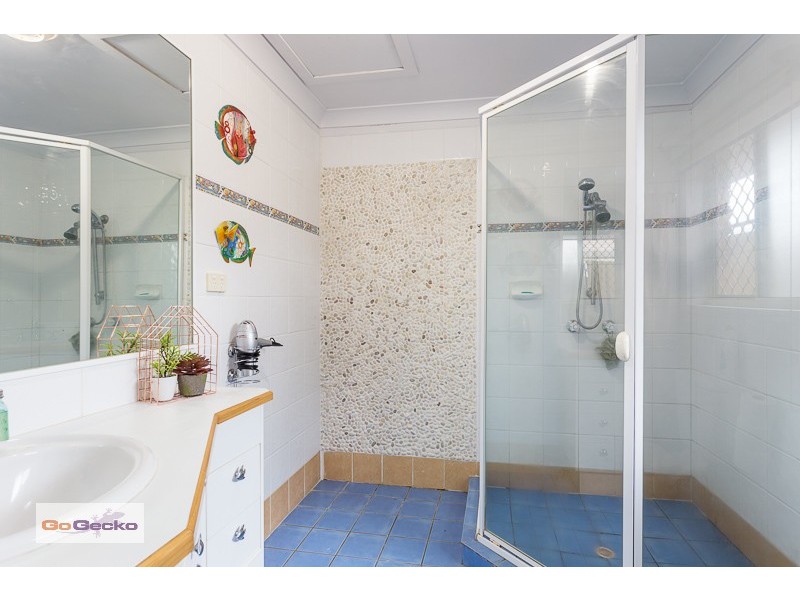 13 Learmonth Court, Hillcrest QLD 4118