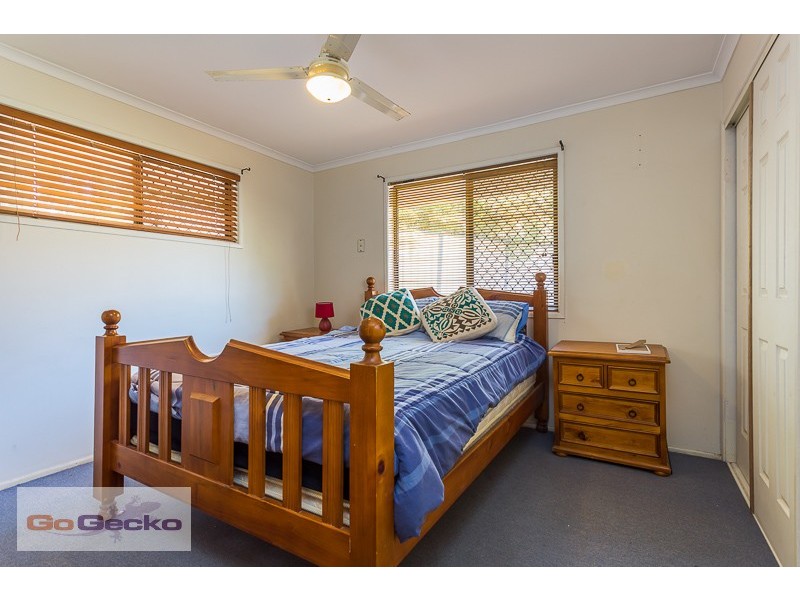 2 Letitia Street, Regents Park QLD 4118