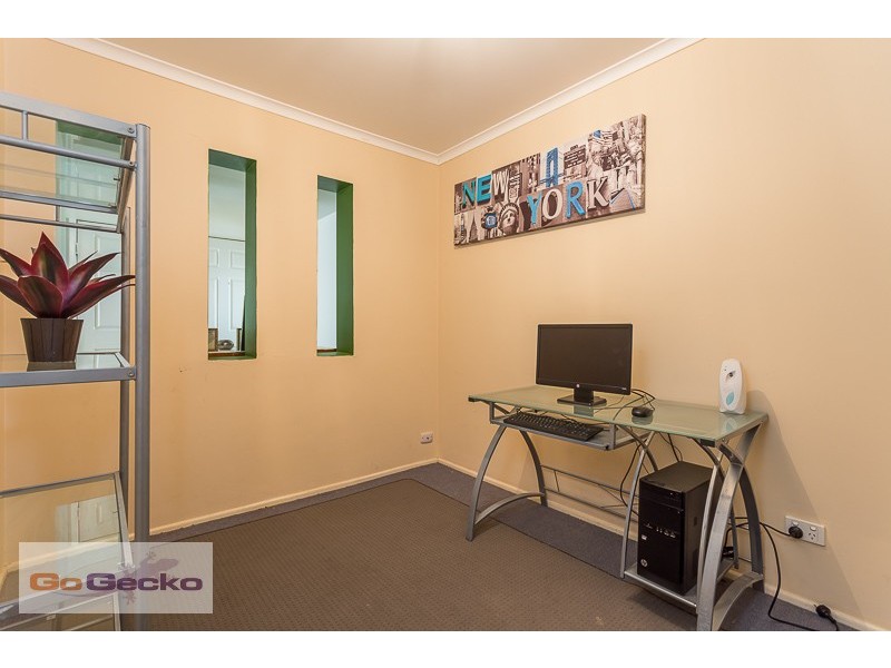 2 Letitia Street, Regents Park QLD 4118