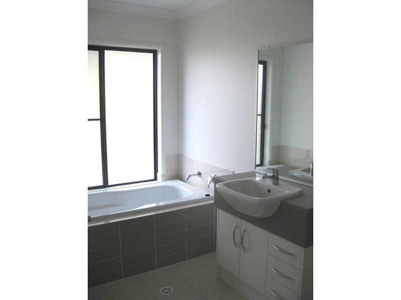 4 Airedale Court, Marsden QLD 4132