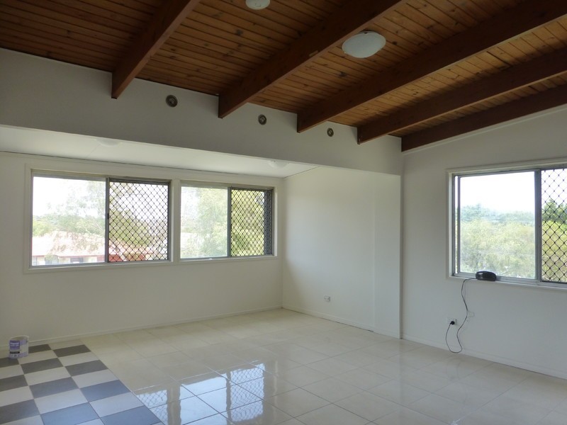 35 Kraatz Avenue, Loganlea QLD 4131