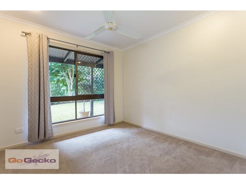 13 Warren Court, Loganlea QLD 4131