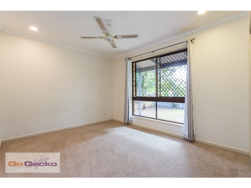 13 Warren Court, Loganlea QLD 4131