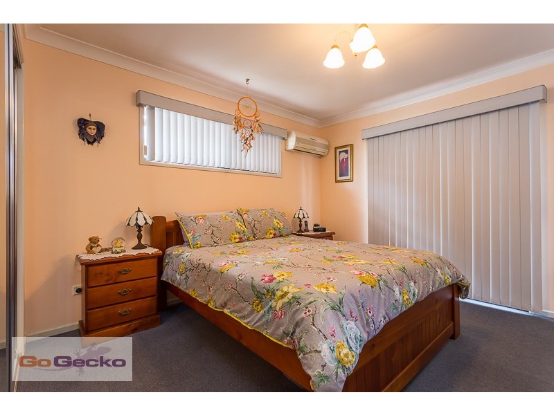 8 Salix Court, Crestmead QLD 4132