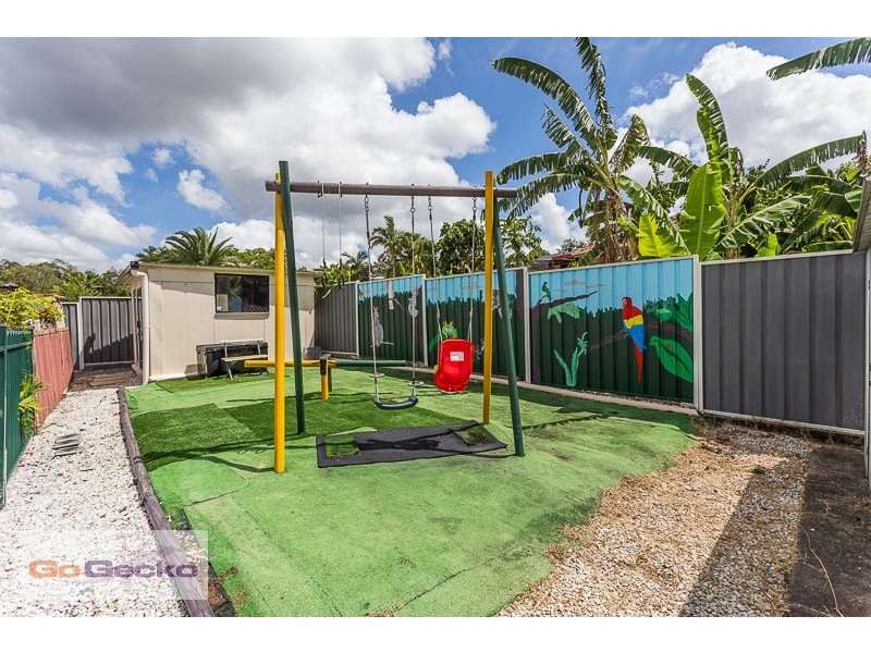 25 Owens Crescent, Regents Park QLD 4118
