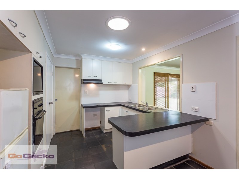 9 Stewart Street, Marsden QLD 4132