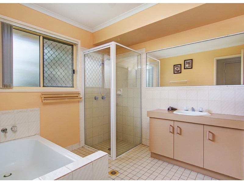 54 Network Drive, Boronia Heights QLD 4124