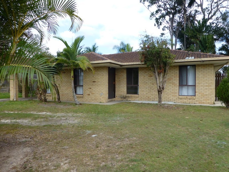 8 Regency Drive, Regents Park QLD 4118