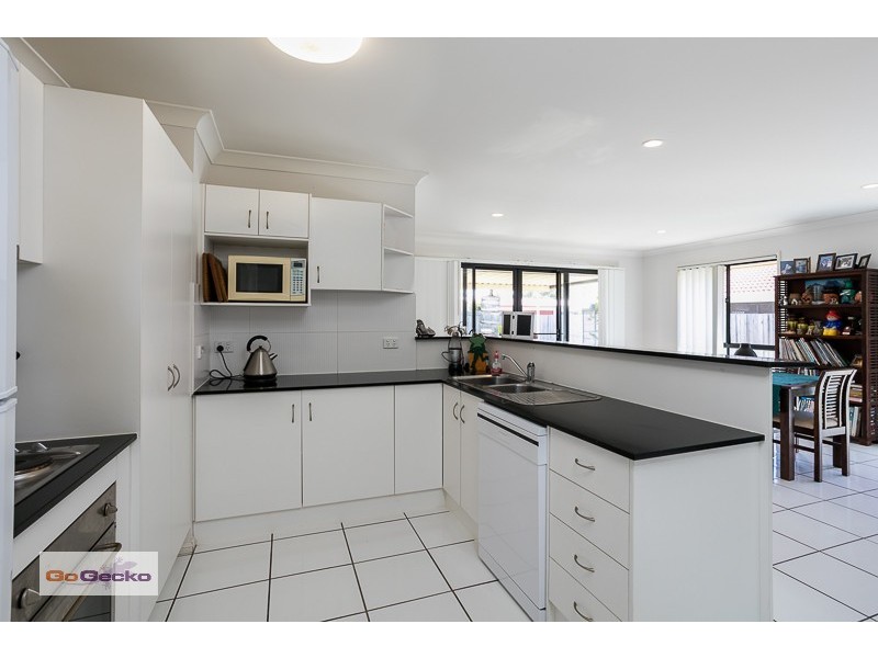 92 Second Avenue, Marsden QLD 4132