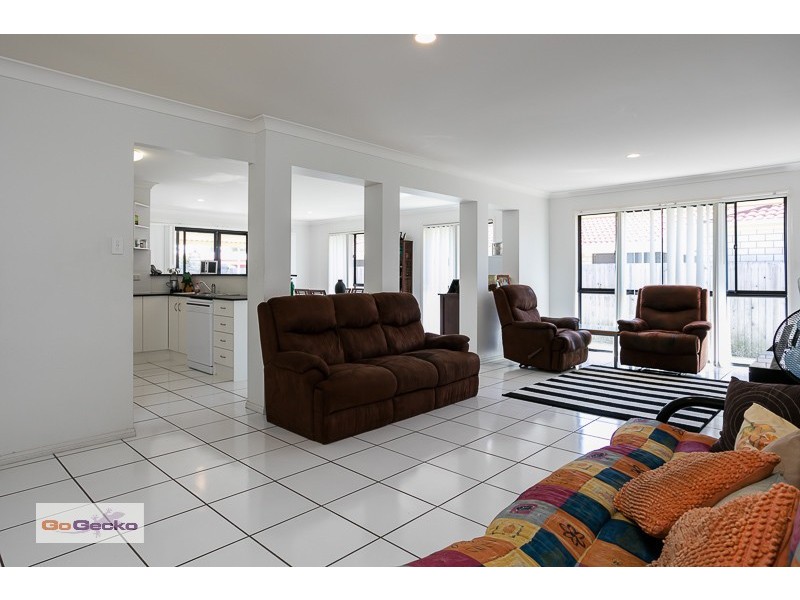 92 Second Avenue, Marsden QLD 4132