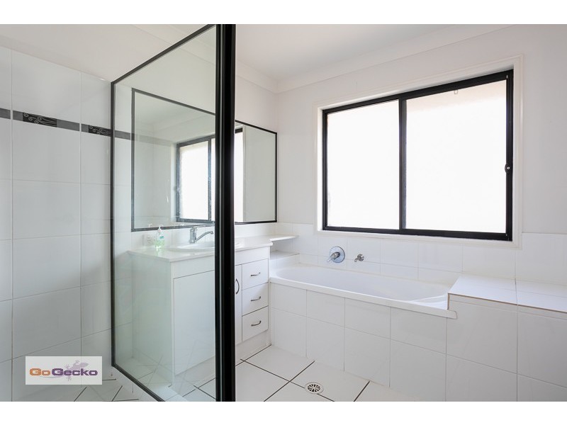 92 Second Avenue, Marsden QLD 4132