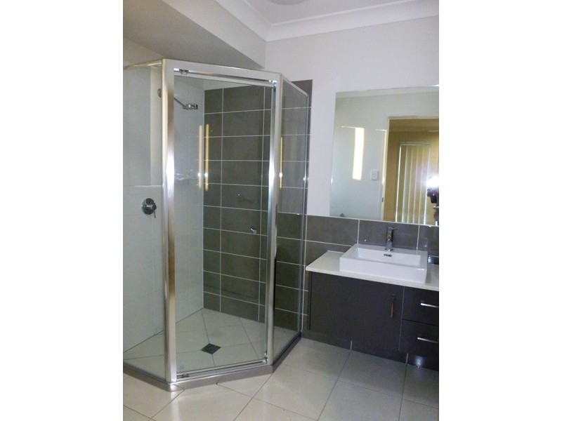 37 Fedrick Street, Boronia Heights QLD 4124