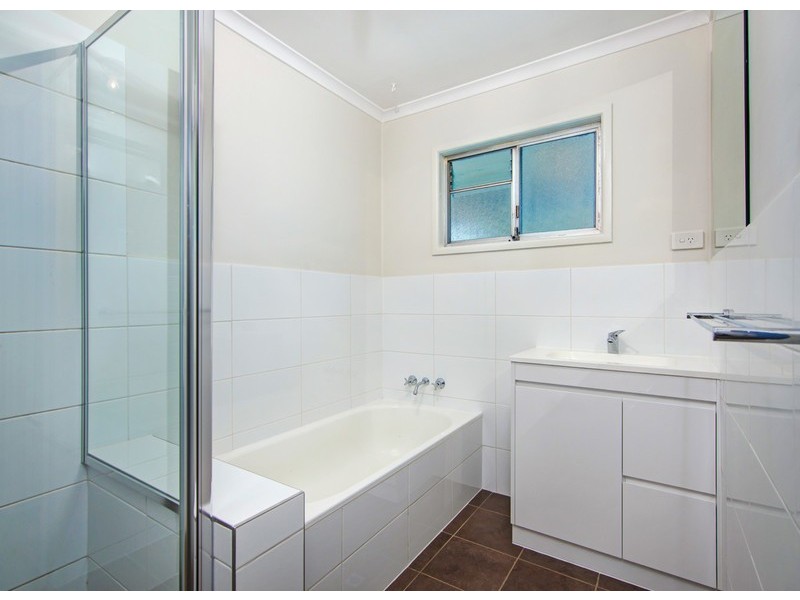 10 Maple Street, Marsden QLD 4132