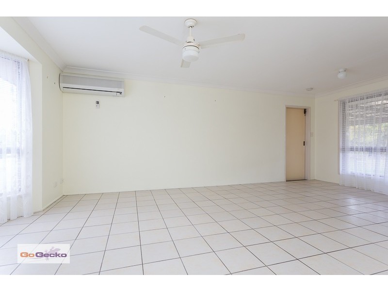 12 Parkside Drive, Crestmead QLD 4132