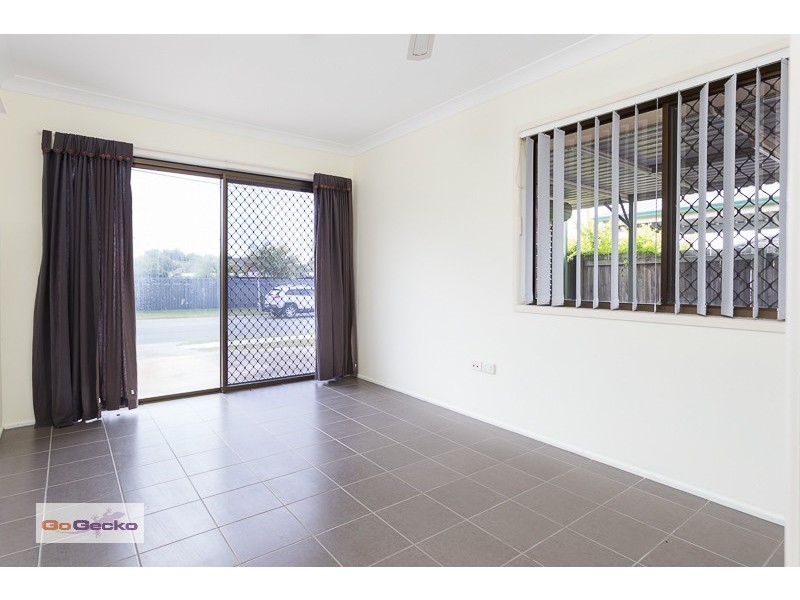 12 Parkside Drive, Crestmead QLD 4132