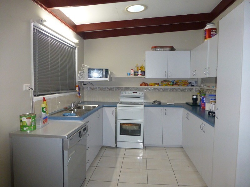 10 Armstrong Avenue, Slacks Creek QLD 4127