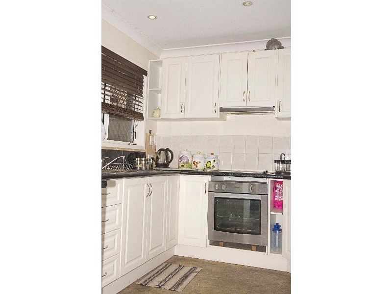 6 Barcrest Court, Crestmead QLD 4132