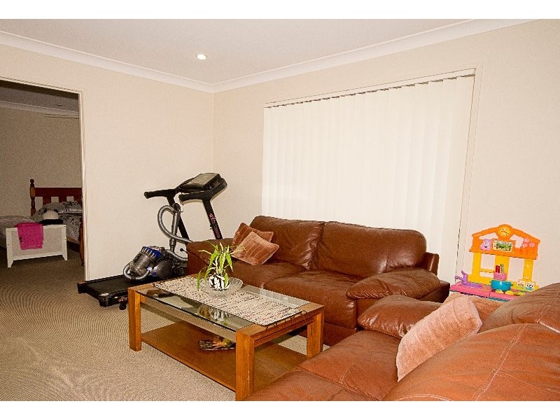 2 Lucy Street, Marsden QLD 4132