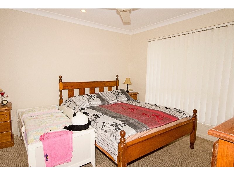 2 Lucy Street, Marsden QLD 4132