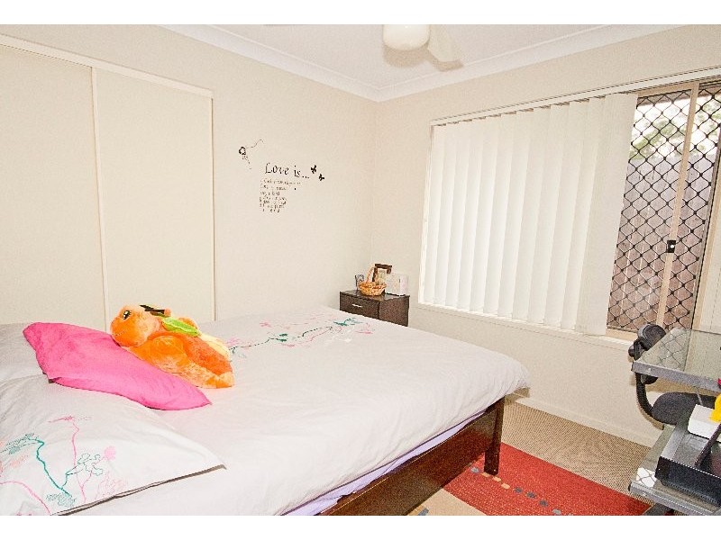 2 Lucy Street, Marsden QLD 4132