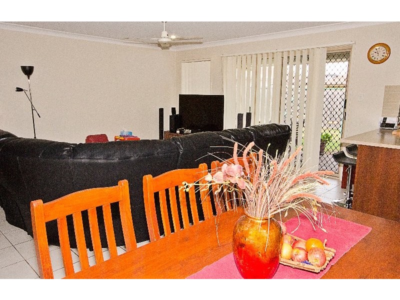2 Lucy Street, Marsden QLD 4132