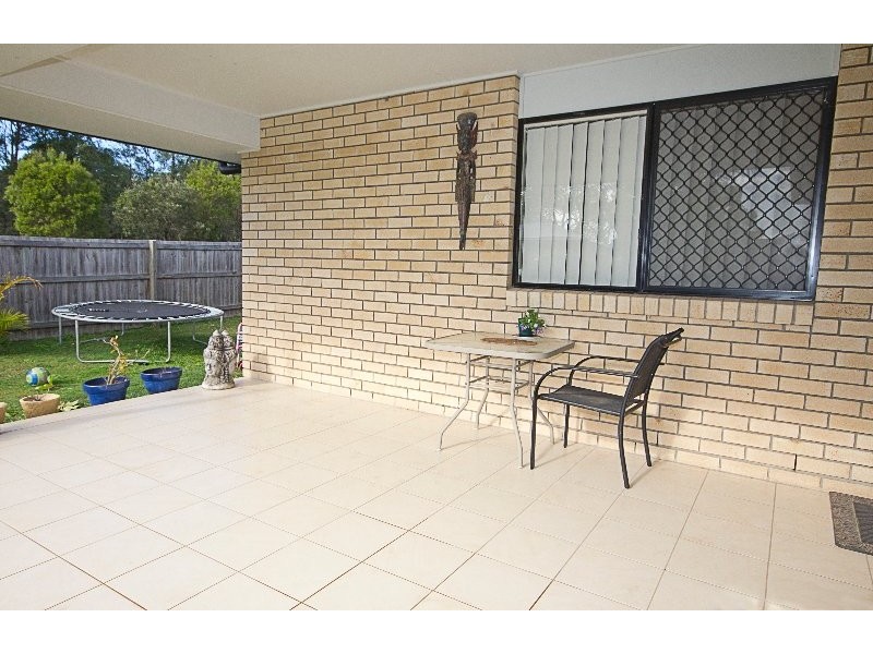 20 Pine Grove Drive, Crestmead QLD 4132