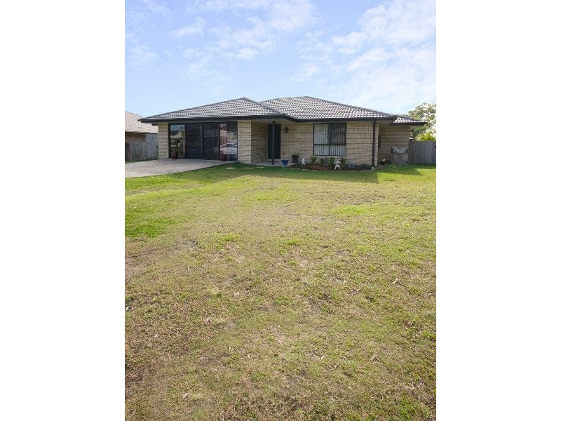 20 Pine Grove Drive, Crestmead QLD 4132