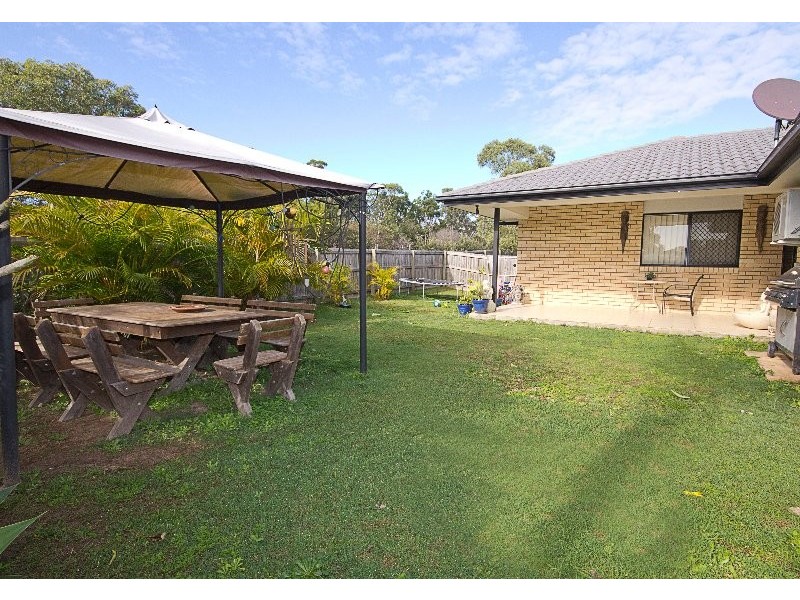 20 Pine Grove Drive, Crestmead QLD 4132