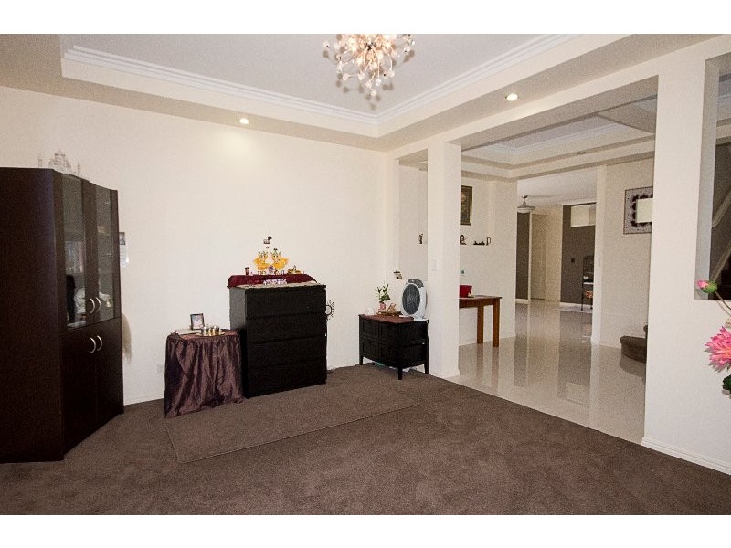 24 Grand Tce, Waterford QLD 4133