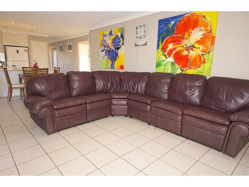 7 Webcke Ave, Crestmead QLD 4132
