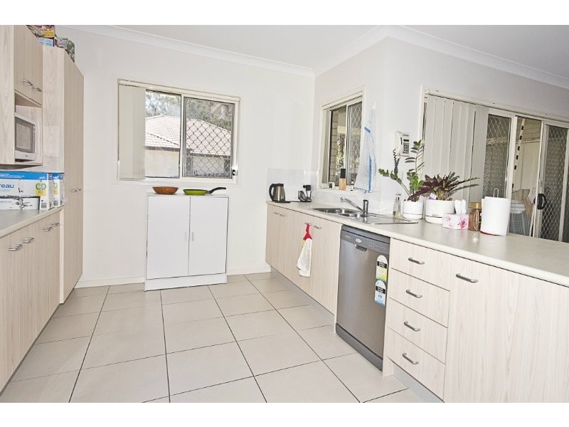 30 Mossman Parade, Waterford QLD 4133