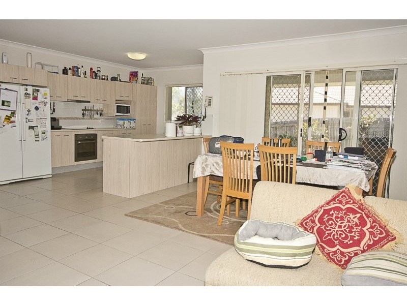 30 Mossman Parade, Waterford QLD 4133