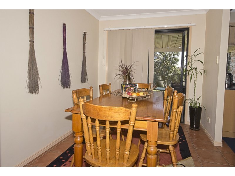 16 Starshine Street, Meadowbrook QLD 4131