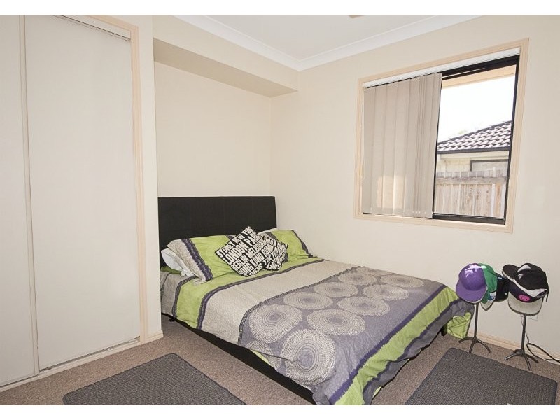 16 Starshine Street, Meadowbrook QLD 4131