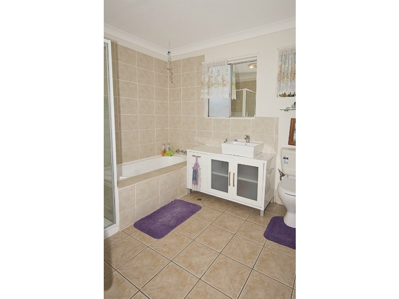 64 Bluegum Drive, Marsden QLD 4132