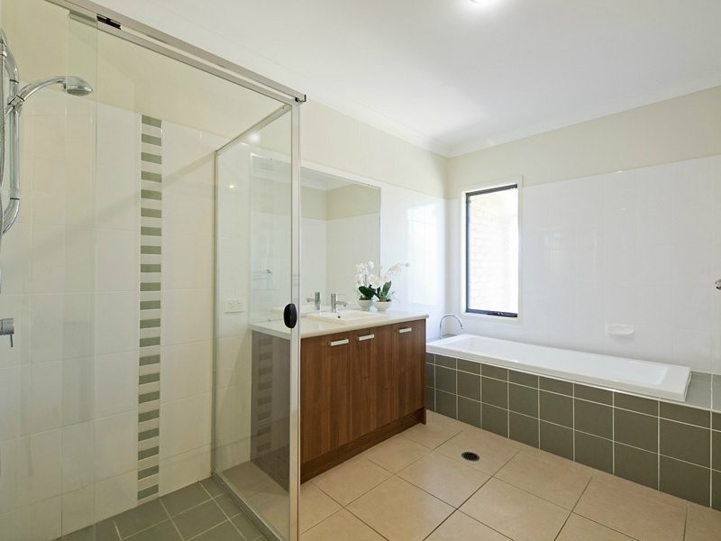 73-77 Anne Collins Cr, Mundoolun QLD 4285