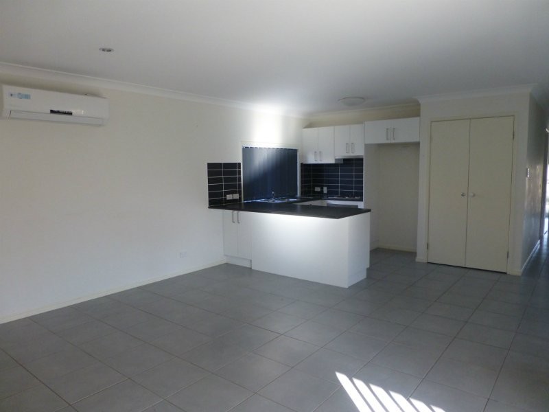 100 Grand Terrace, Waterford QLD 4133