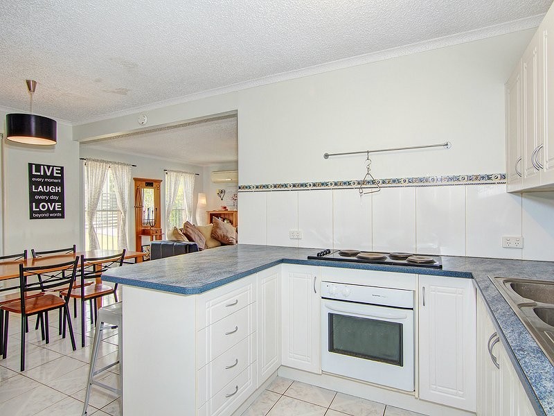 59 Christopher Street, Slacks Creek QLD 4127