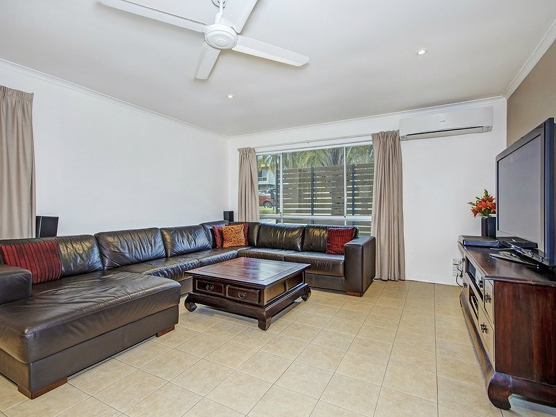 37 Parkland Avenue, Browns Plains QLD 4118